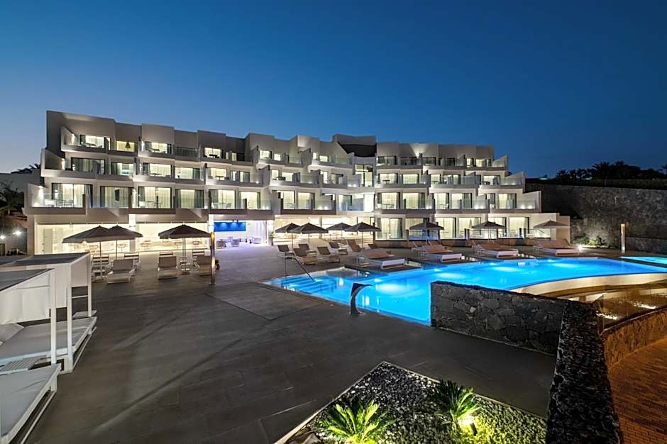 Royal Marina Suites Boutique Hotel