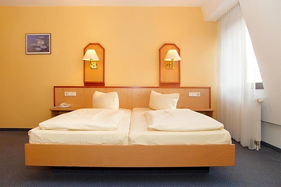 Montana Hotel