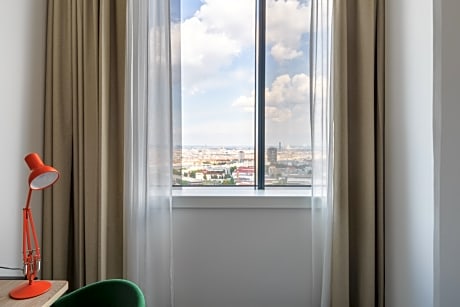 Room Queen Bed Non Smoking