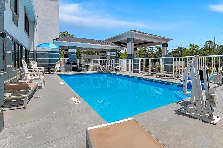 Quality Inn Sandersville