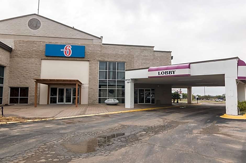 Motel 6-Snyder, TX
