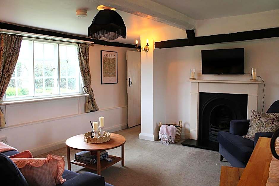The Elm, Abbots Ripton