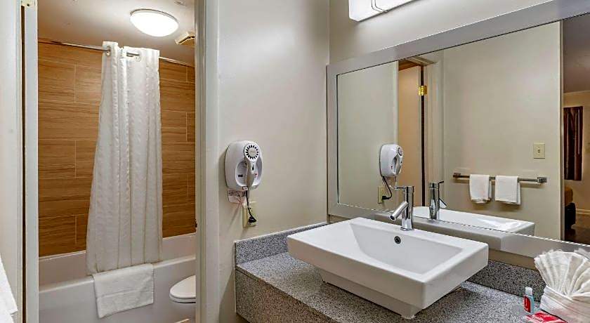 Econo Lodge Charlottesville North - University Area