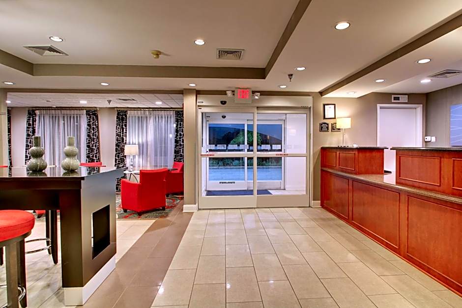 Holiday Inn Express Hurricane Mills Waverly By IHG