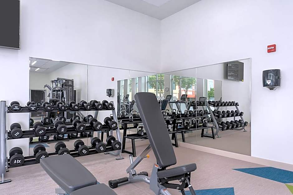 Element Hampton Peninsula Town Center