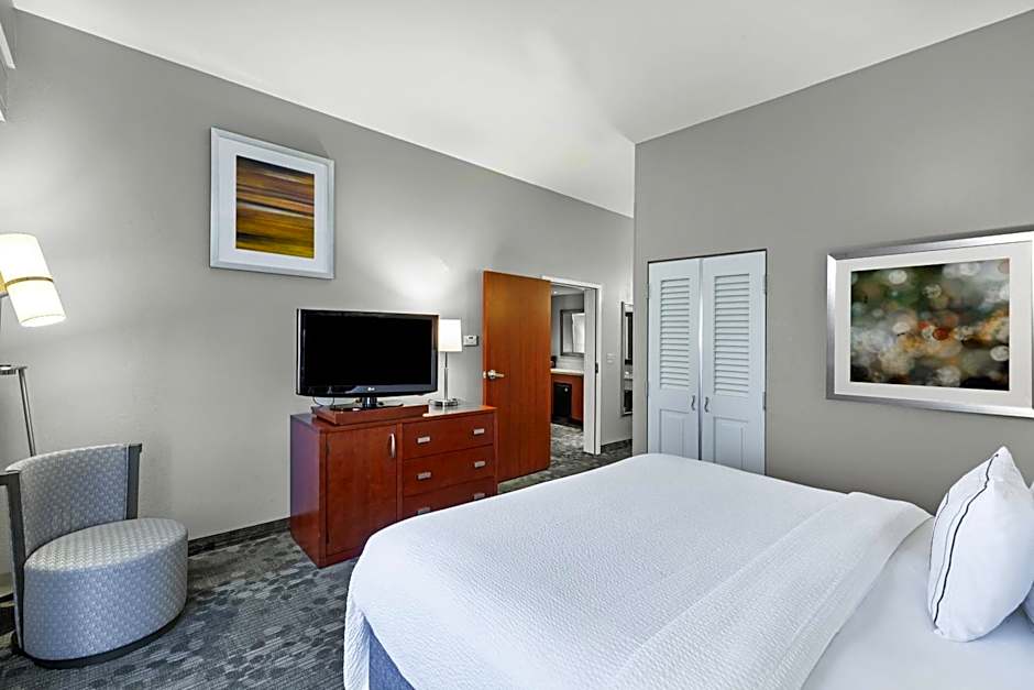 Courtyard by Marriott Tulsa Woodland Hills