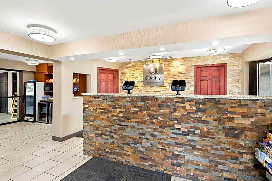 Quality Inn Middleburg Heights near Cleveland Airport