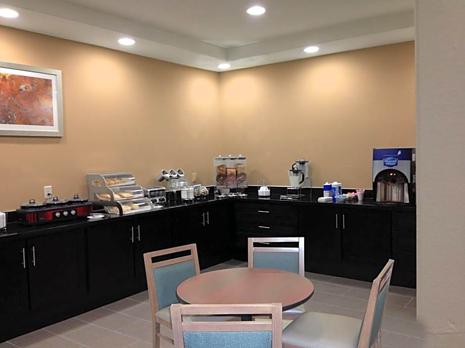 Garner Hotel Victoria - East