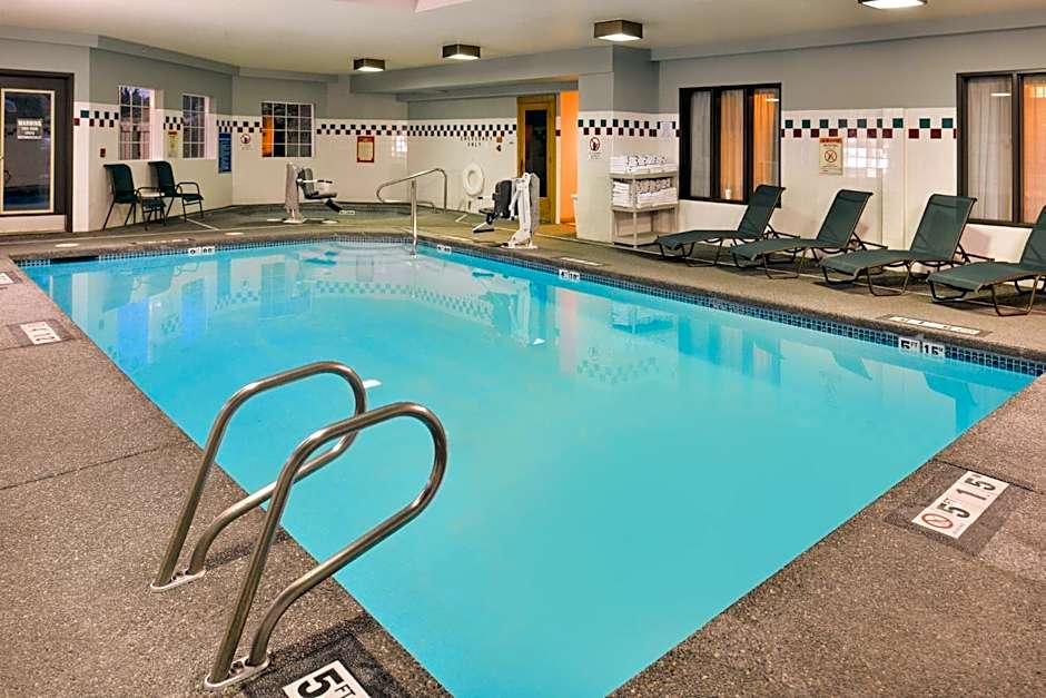 Holiday Inn Express Hotel & Suites Portland - Jantzen Beach By IHG