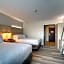 Holiday Inn Express & Suites Galesburg By IHG