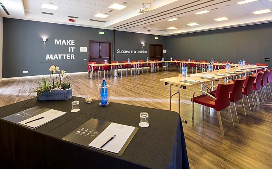 Holiday Inn Bologna - Fiera by IHG