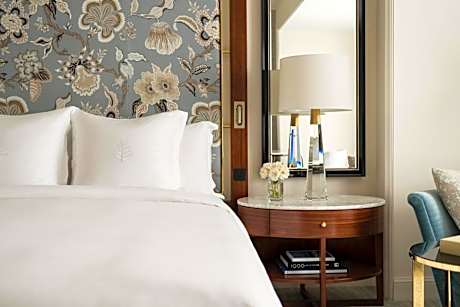 Deluxe King Room - Hearing Accessible