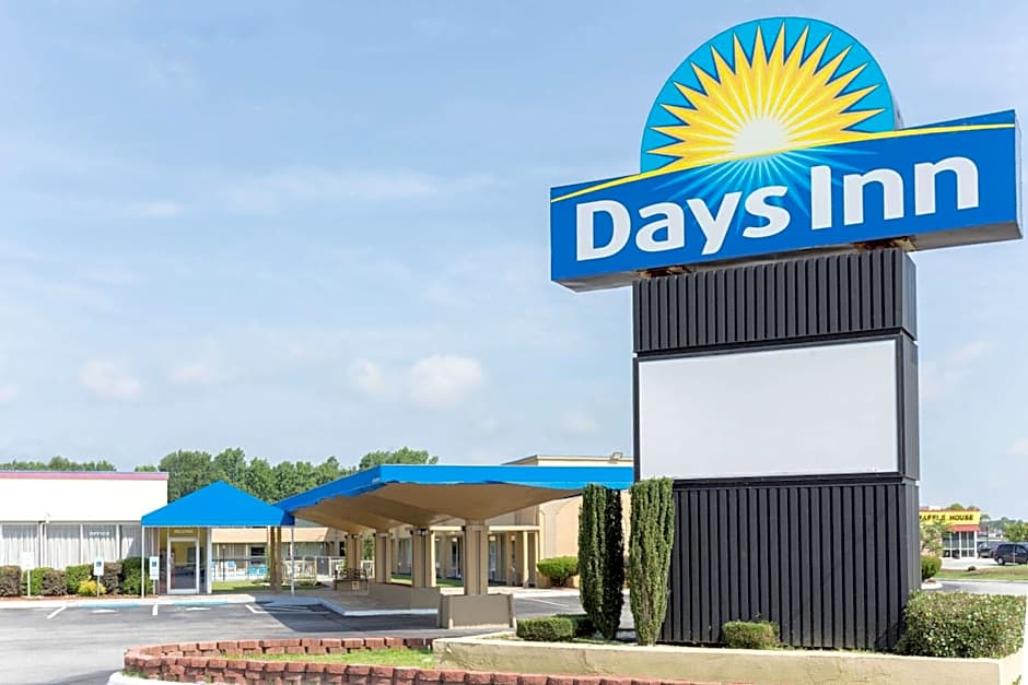 Days Inn by Wyndham Washington