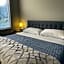 Cozy 2 Bedroom 2 Bathroom Condo with Pool, Gym, Spa
