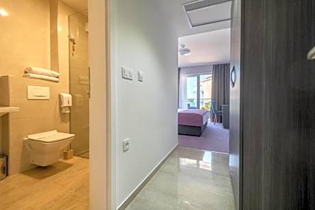 Double Room with Balcony and Side Sea View