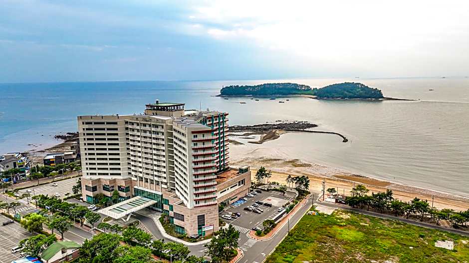 Beache Palace