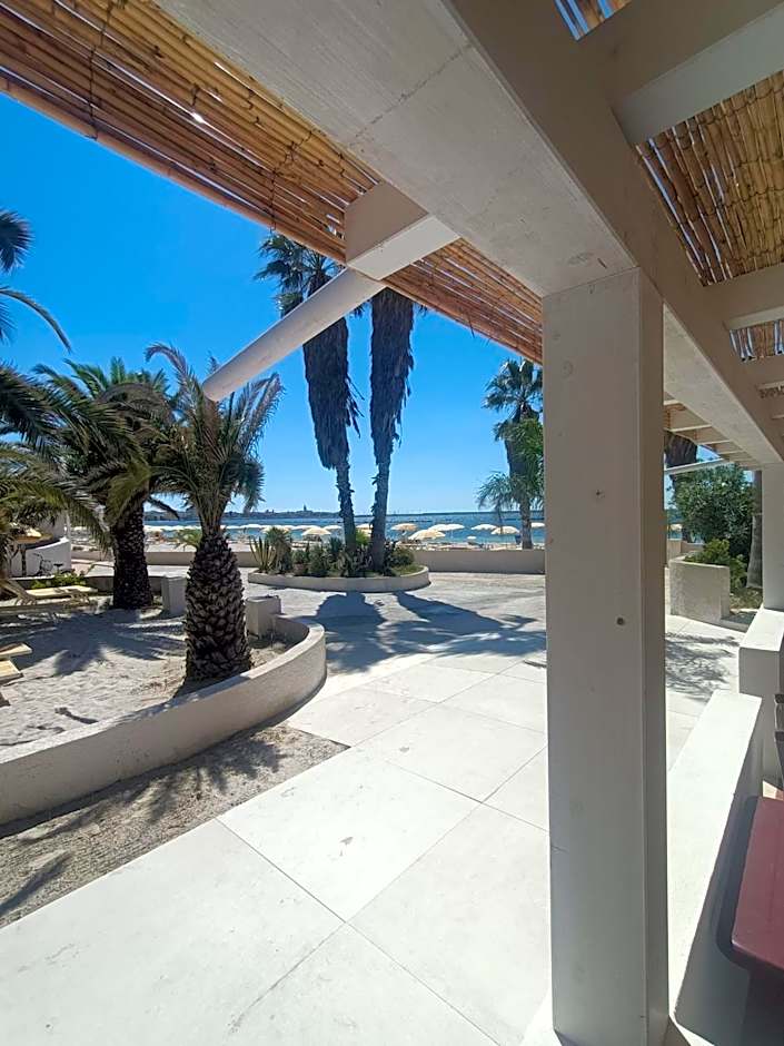 Lido Di Alghero Rooms on the Beach