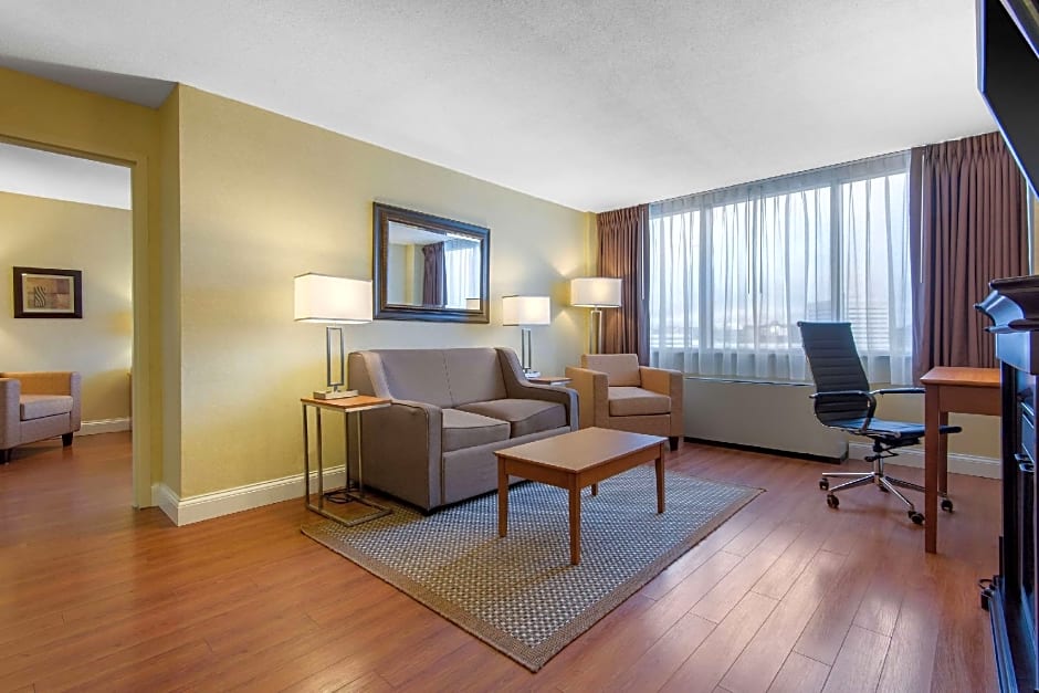 Quality Inn & Conference Centre Downtown