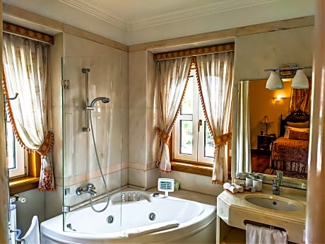 Single Deluxe Garden View