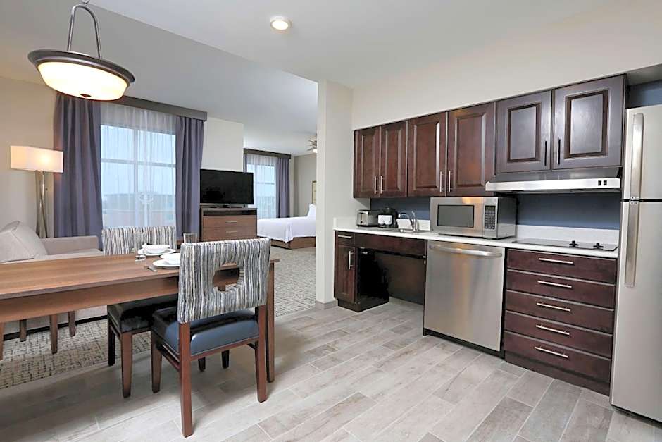 Homewood Suites By Hilton West Fargo/Sanford Medical Center