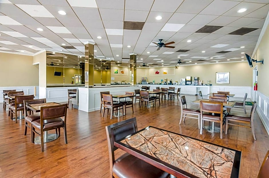 Quality Inn Roanoke Airport