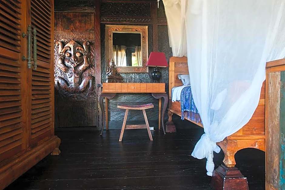 Most Exotic Beachfront Villa Keong