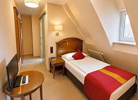 Small Single Room