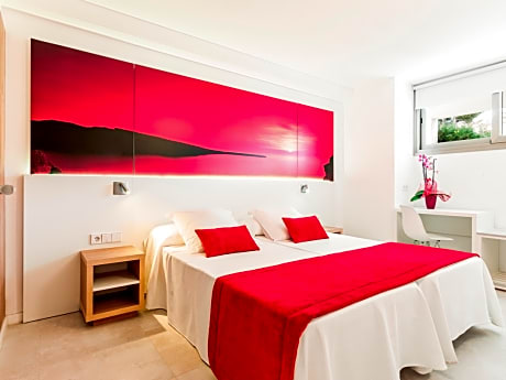 STUDIO 1 ADULT + 1 CHILD