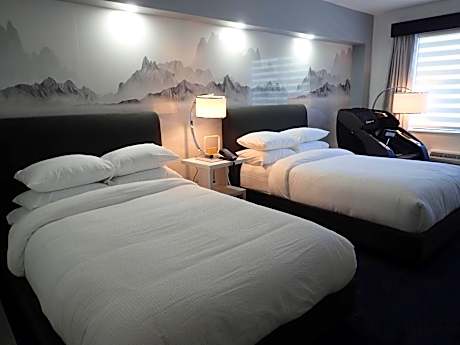 Traditional Room with Two Double Beds Nonsmoking