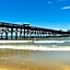 Folly Vacation 620 apartment w/bonus room, one block to the beach & pet friendly