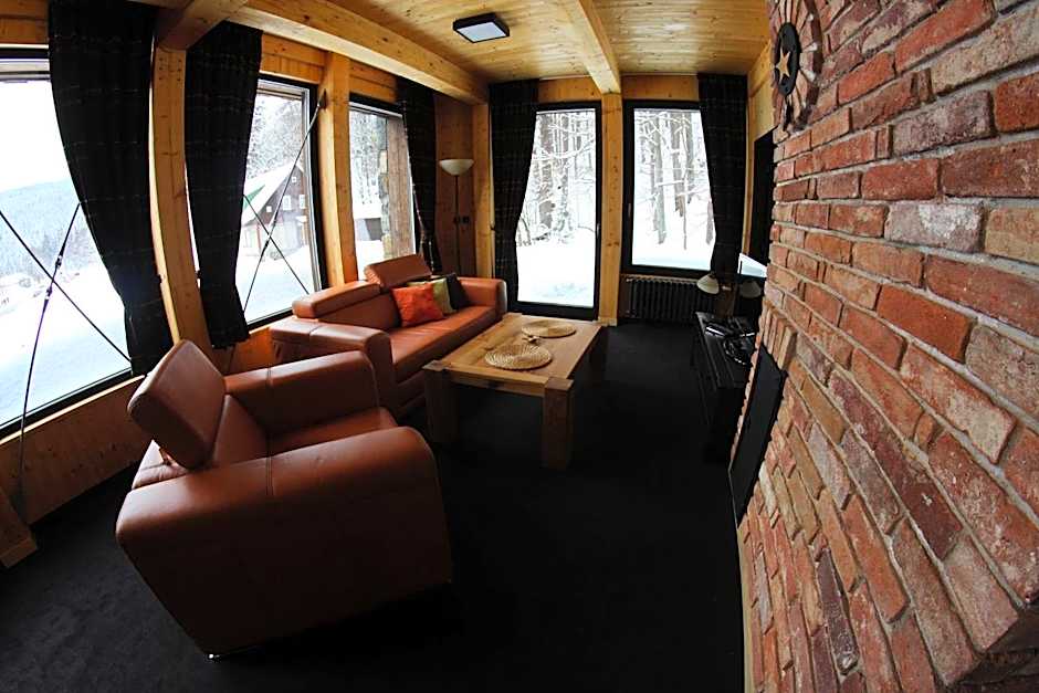 Krakonošova Dílna "WOODHAUS"