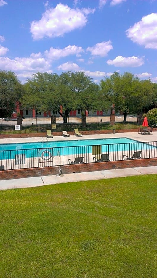 Motel 6 Hammond, LA – I 12 – I 55