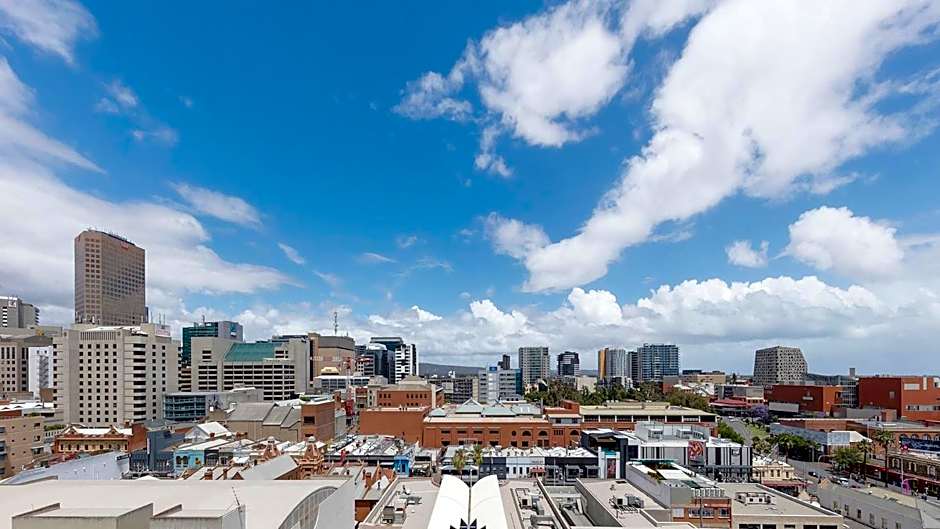 Oaks Adelaide Embassy Suites