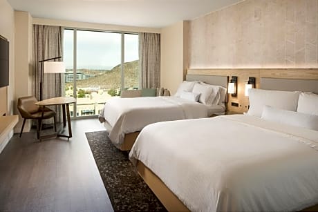 Deluxe Guest room with 2 Queen Bed, Mountain view