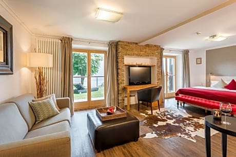 Junior Suite with Lake View