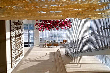 HALL Arts Hotel Dallas, Curio Collection by Hilton