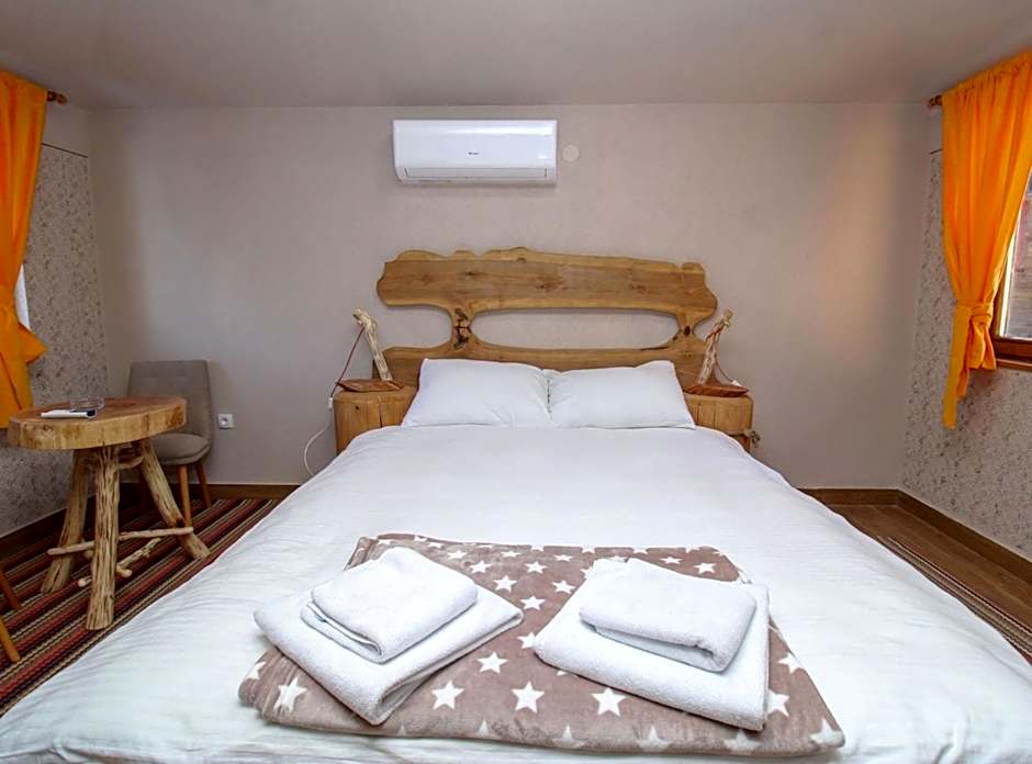 Ethno Village Dolina Mira