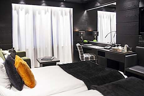Premium Twin Room