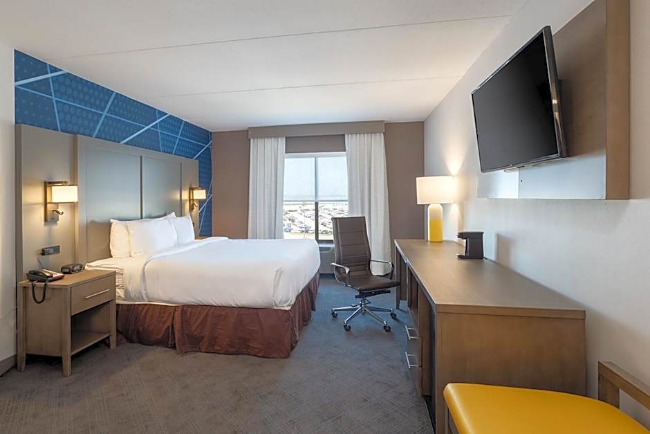 Comfort Inn & Suites Buffalo Airport