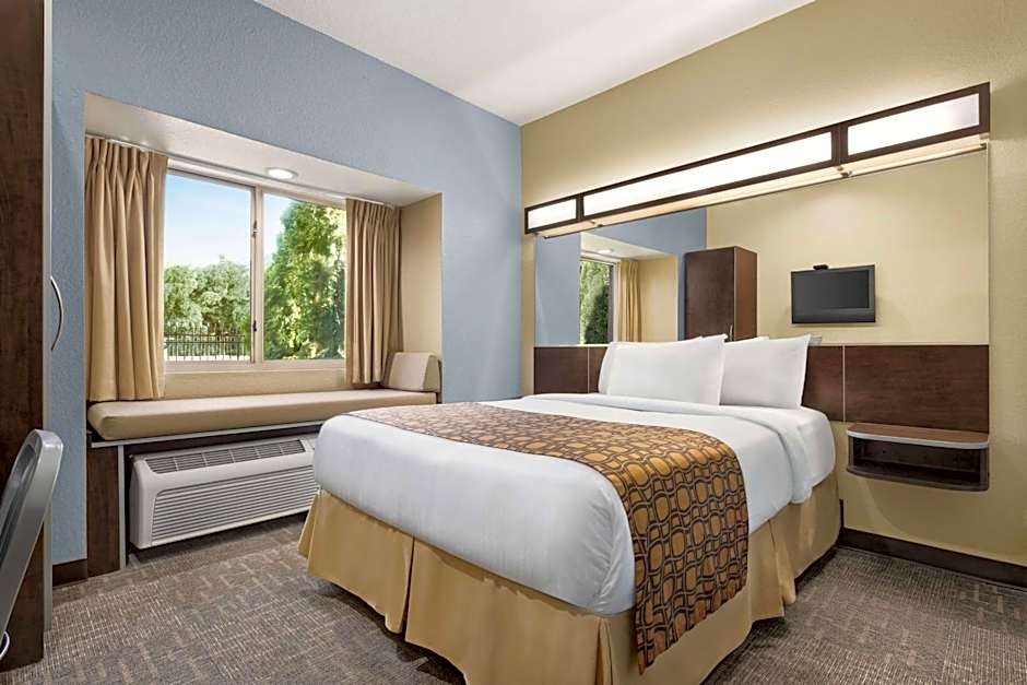 Microtel Inn & Suites By Wyndham Woodstock/Atlanta North