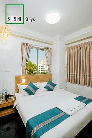 Standard Double Room with Shared Bathroom