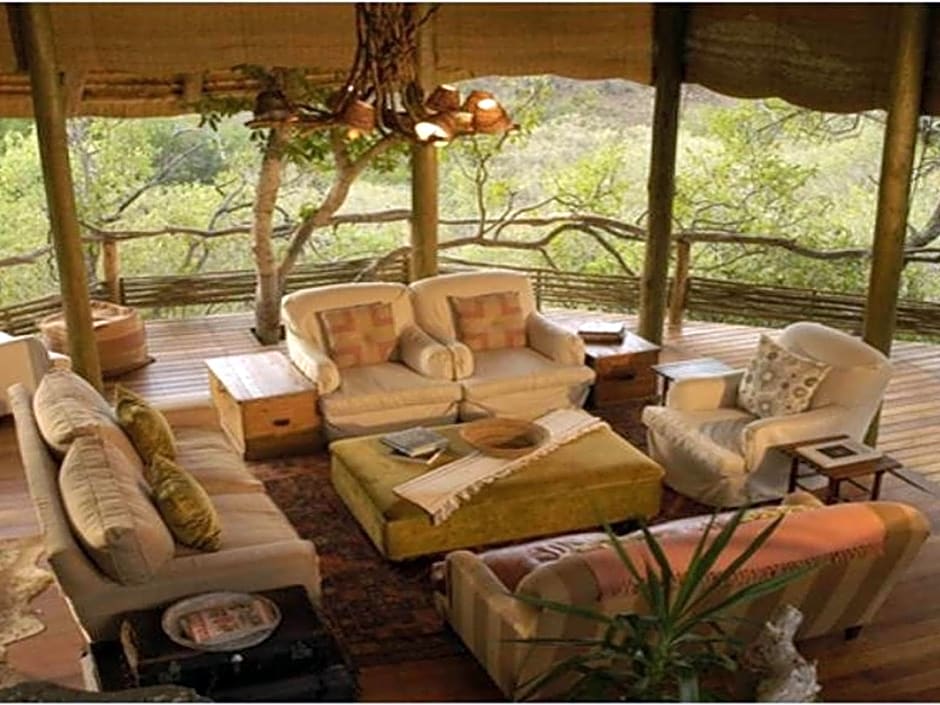 Buffalo Ridge Safari Lodge