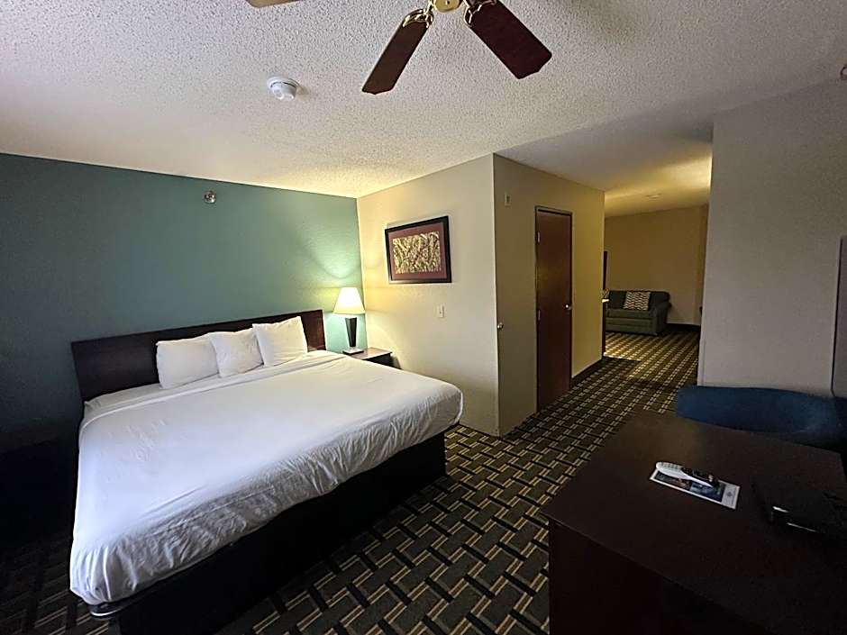 Baymont Inn & Suites by Wyndham Lincoln NE