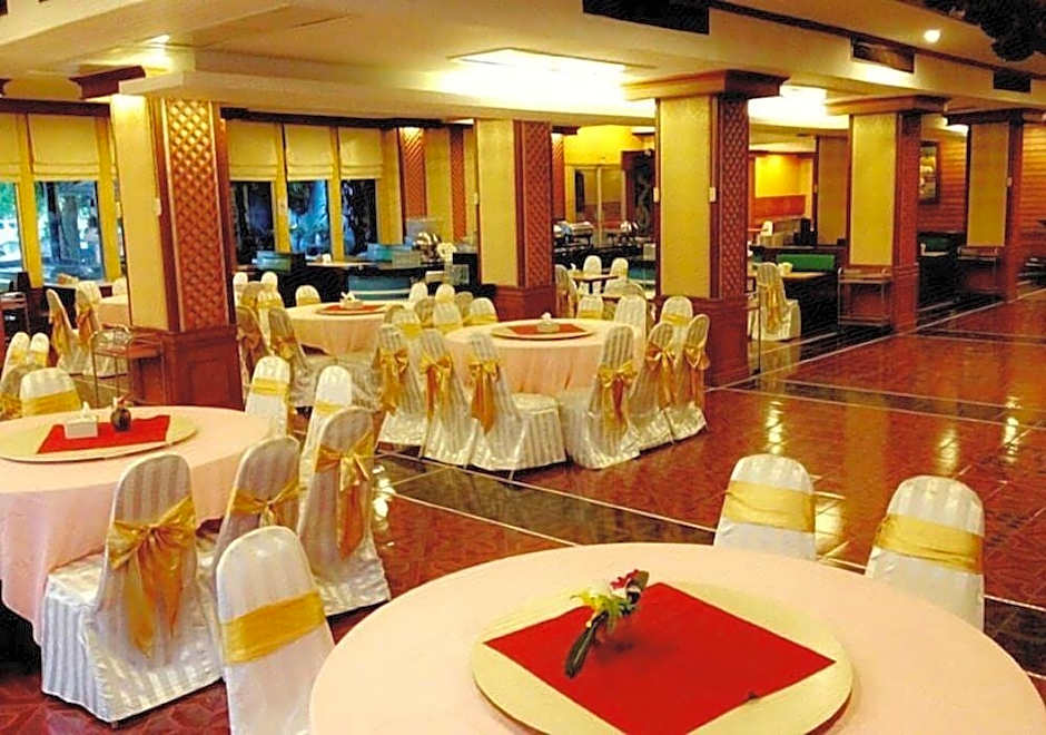 Thepnakorn Hotel
