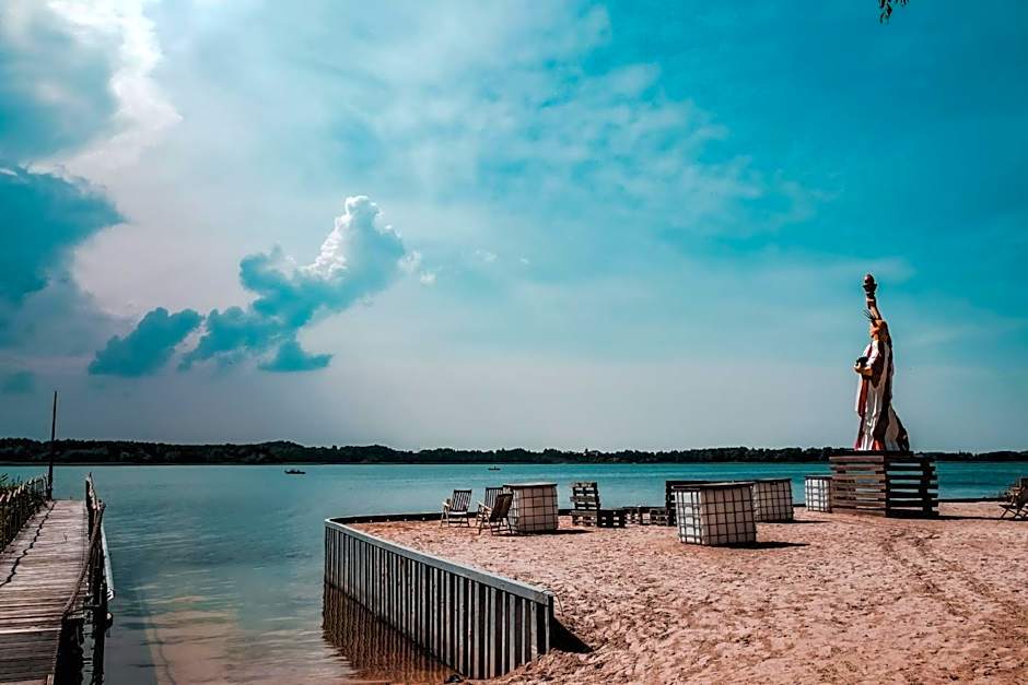 Dom Wypoczynkowy "Pod Strzechą" w Giewartowie