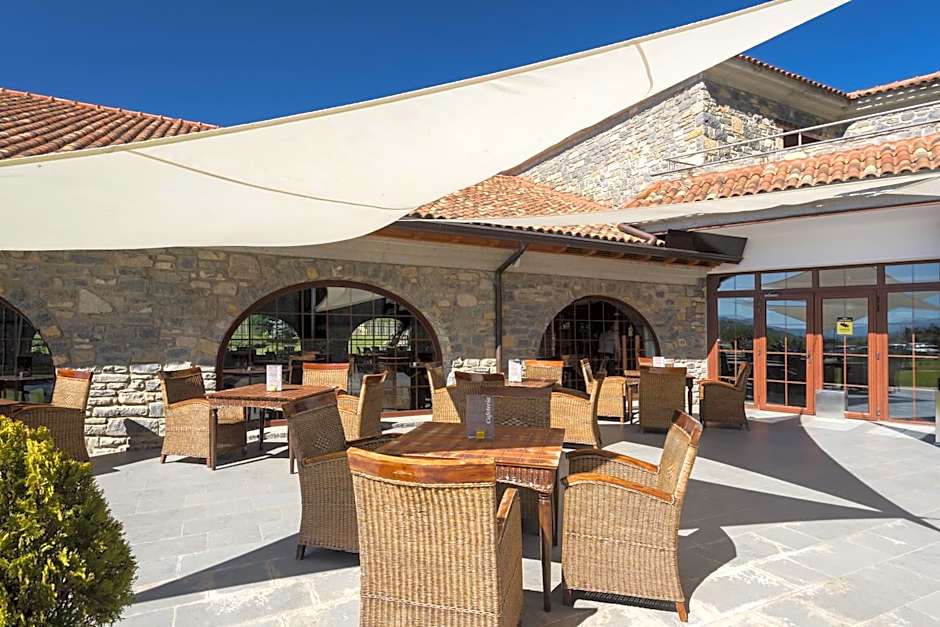 Hotel & Spa Monasterio de Boltana