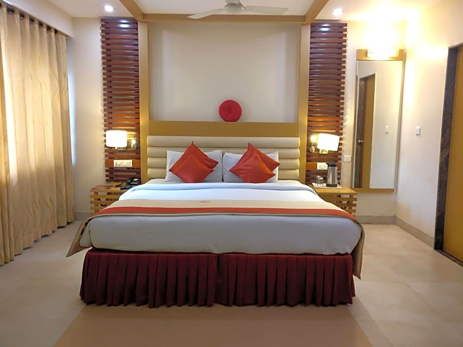 Hotel MB International - PALACE SIDE