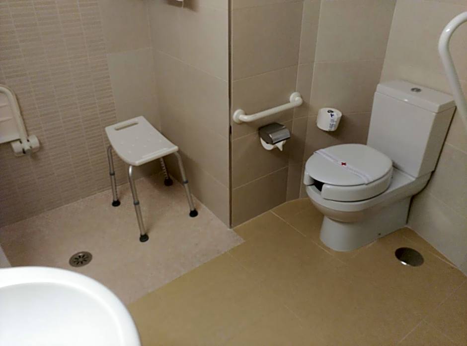 Riviera Beachotel - Adults Recommended