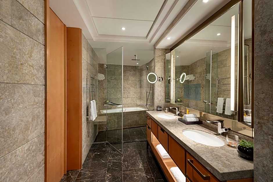 Shangri-La Hotel At The Shard, London