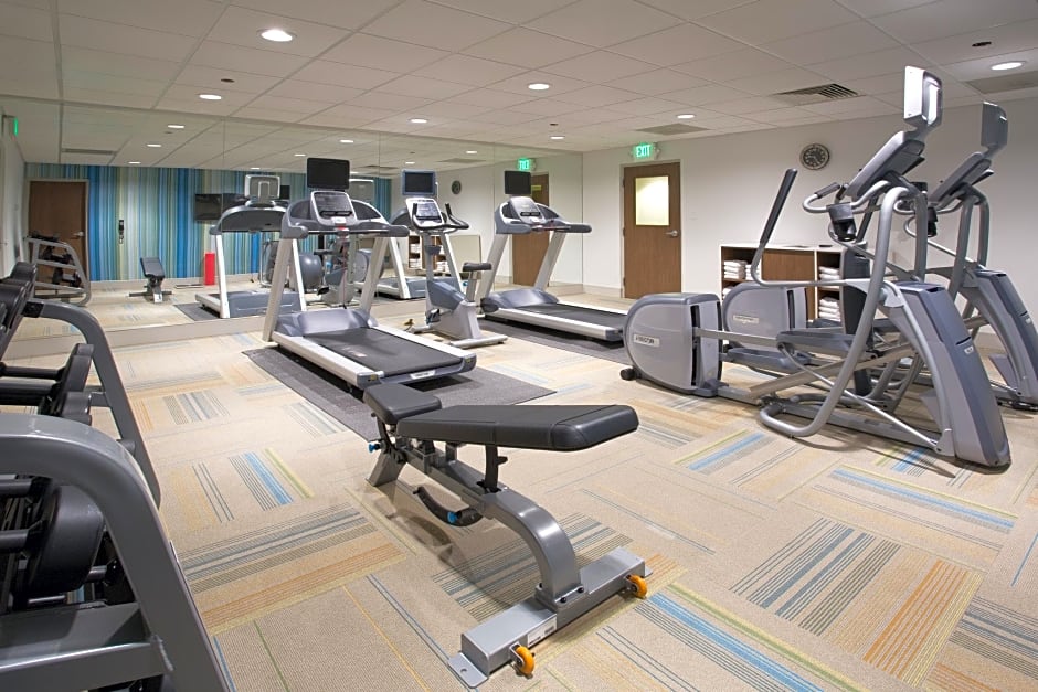 Holiday Inn Express and Suites Redding By IHG